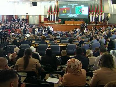 خطاب رئيس أنغولا 