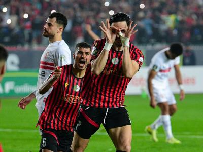 Les Rouge et Noir prennent une option sur le sacre