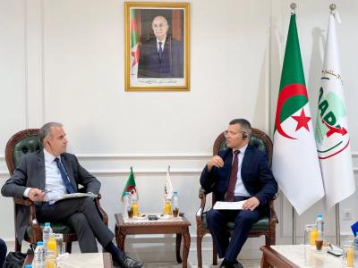 Rekkache présente les réformes visant à améliorer le climat de l'investissement devant une mission du FMI 