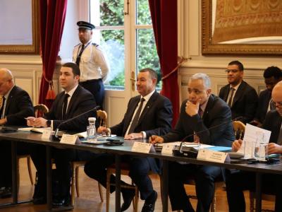 السيد سعيود يترأس بباريس جلسة عمل موسعة رفقة نظيره الفرنسي