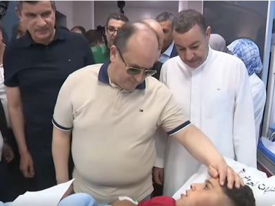 الوزير الأول يتفقد ضحايا فاجعة بومرداس ويشدد على التكفل الأمثل بالجرحى 