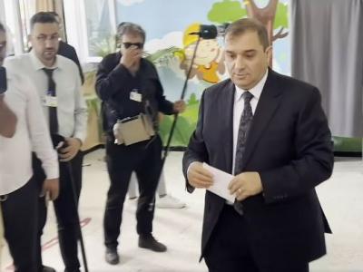 لطفي بوجمعة اقتراع