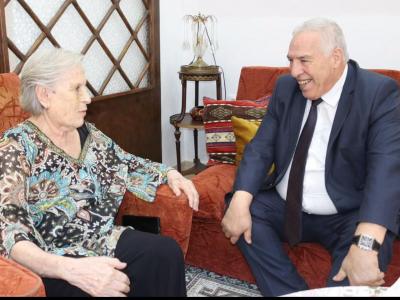 وزير المجاهدين يزور المجاهدة الرمز زهية خرف الله
