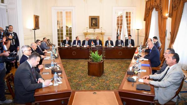Libye : la réunion ministérielle du Mécanisme tripartite des pays voisins appelle à accélérer le règlement de la crise