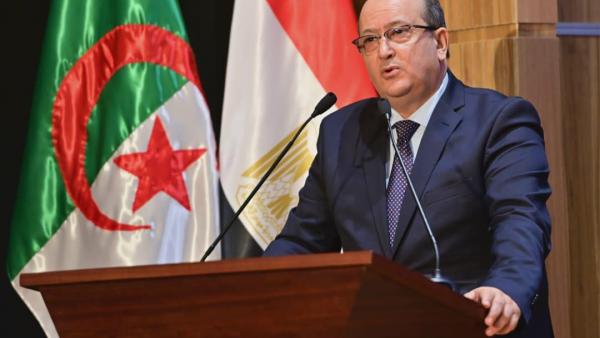 الوزير الأول سيفي غريب