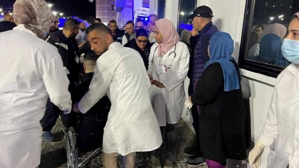 وصول ضحايا انحراف الحافلة السياحية بتونس إلى مستشفى البوني بعنابة