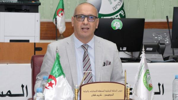 اجتماع حول معالجة ملفات الترشح  والفصل فيها