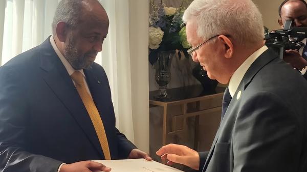 Azouz Nasri, président du Conseil de la nation