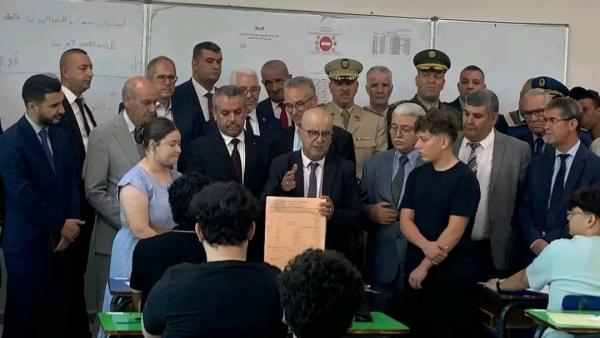 Le ministre de l'Education nationale, Mohamed Seghir Sadaoui donne le coup d'envoi officiel des épreuves du Baccalauréat
