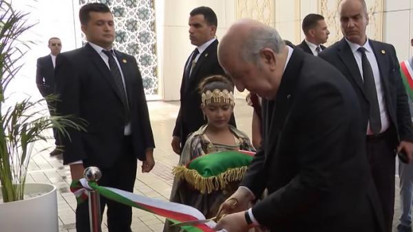 رئيس الجمهورية تدشين المقر الجديد لوزارة السكن 