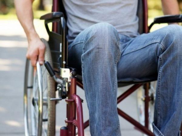 مراعاة المعايير المعمارية لتيسير وصول ذوي الاحتياجات الخاصة إلى الإدارات