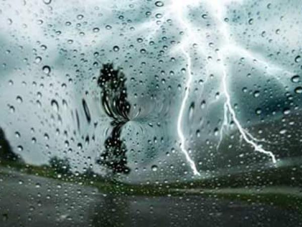 أمطار رعدية