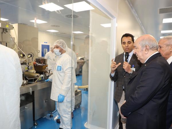 رئيس الجمهورية: الجزائر تمكنت من اطلاق "صناعة صيدلانية حقيقية"