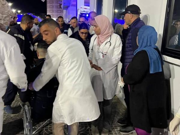 وصول ضحايا انحراف الحافلة السياحية بتونس إلى مستشفى البوني بعنابة