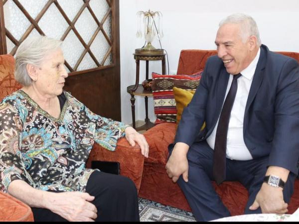 وزير المجاهدين يزور المجاهدة الرمز زهية خرف الله